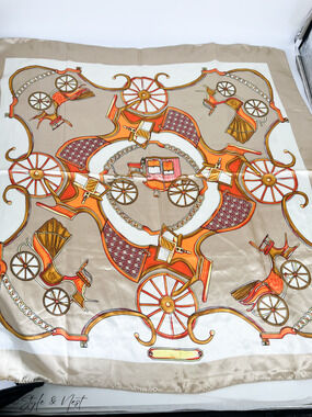 MOSI Vintage Horse Carriage Satin Scarf Equestrian Print Womens